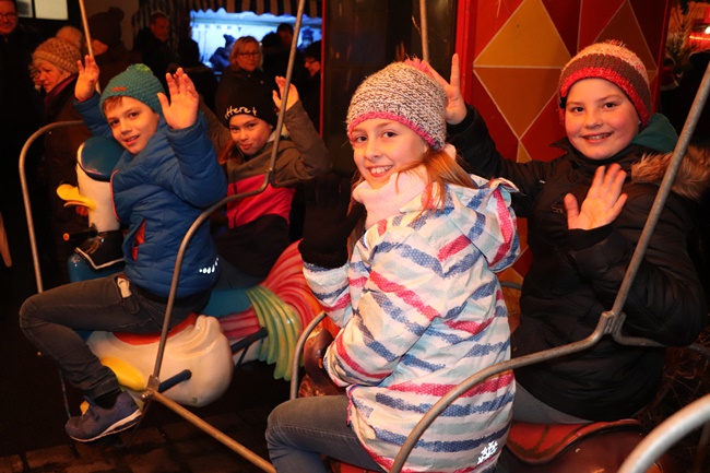 Weisinger Weihnachtsmarkt 2 IMG 1352